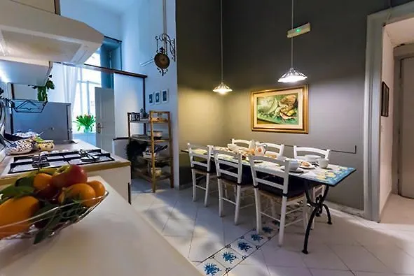 Alojamento de Acomodação e Pequeno-almoço La Casa Napoletana - Ls Accommodations Nápoles Itália