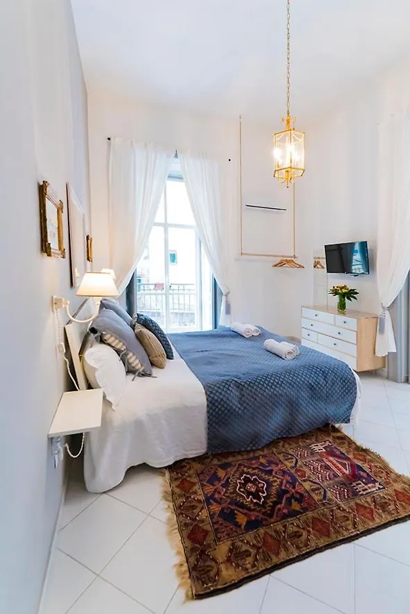 La Casa Napoletana - Ls Accommodations Nápoles Alojamento de Acomodação e Pequeno-almoço