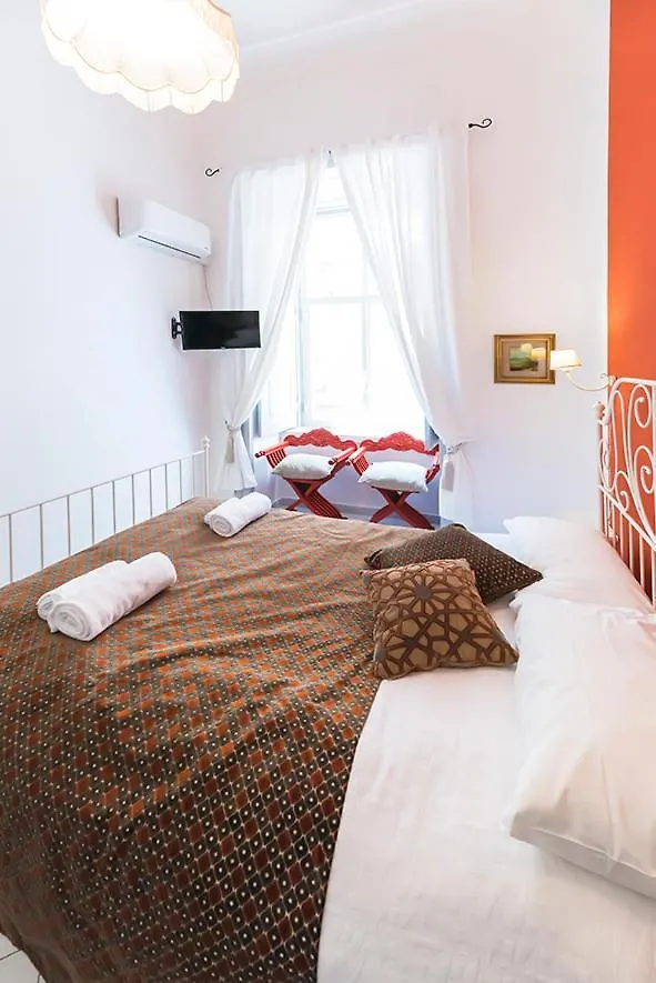 Alojamento de Acomodação e Pequeno-almoço La Casa Napoletana - Ls Accommodations Nápoles