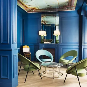 Céleste Batignolles Montmartre Paris